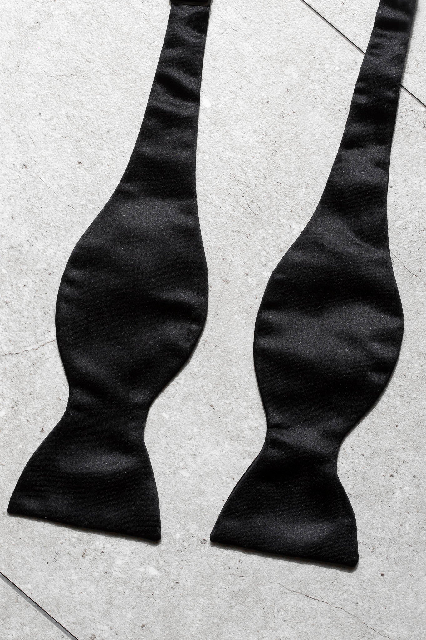 Black silk self-tie bow tie - Made In Italy - Image 2
