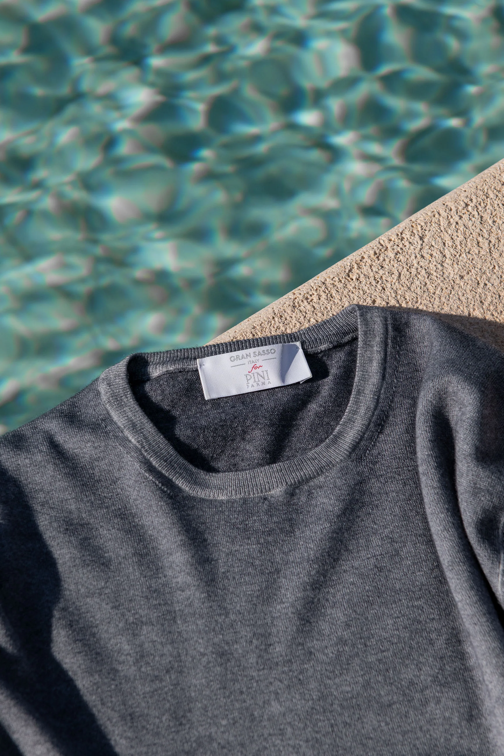 Grey superlight cashmere round neck – Made in italy - Image 4