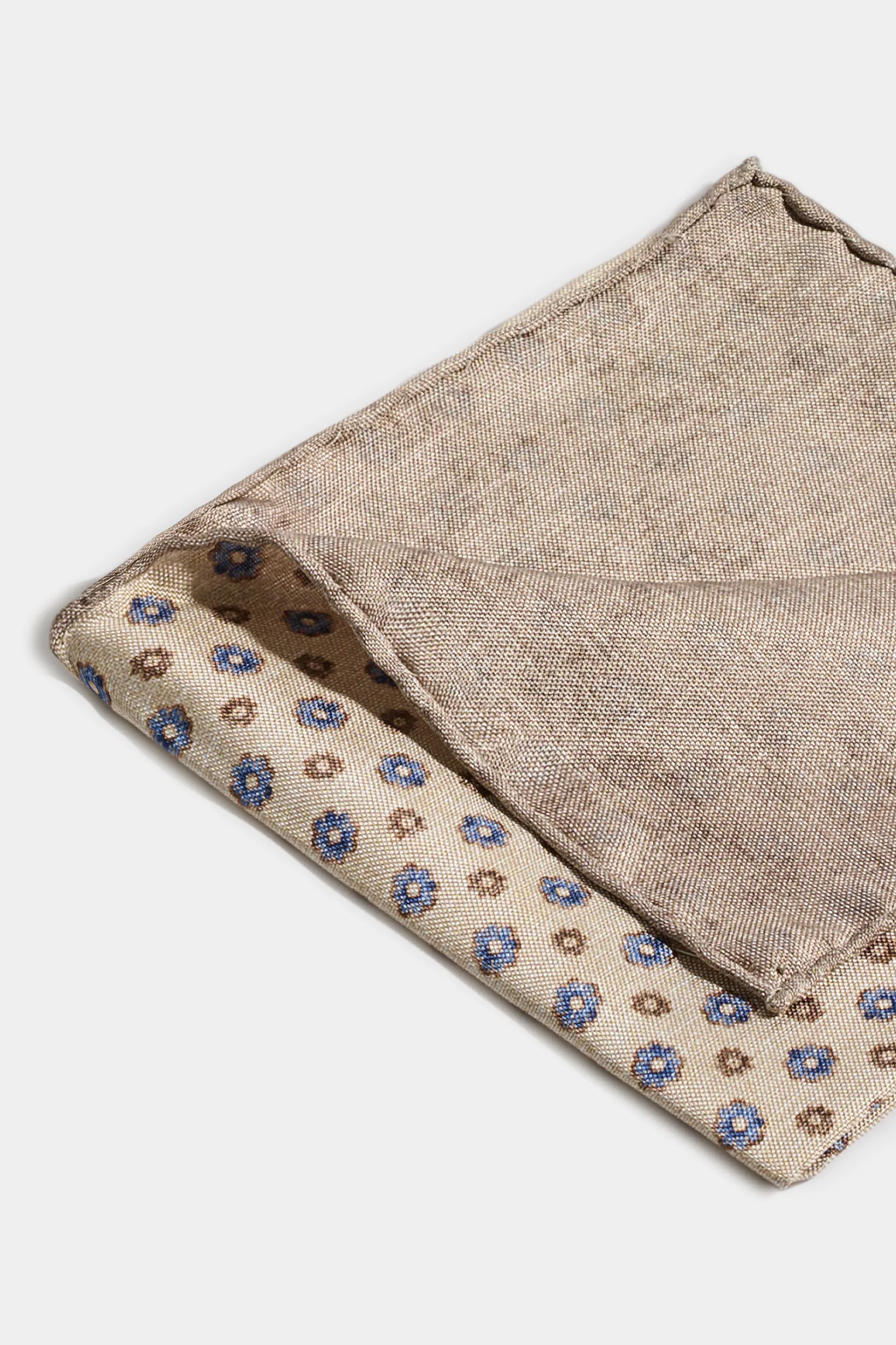 Sand fancy pocket square - Made in Italy - Image 3