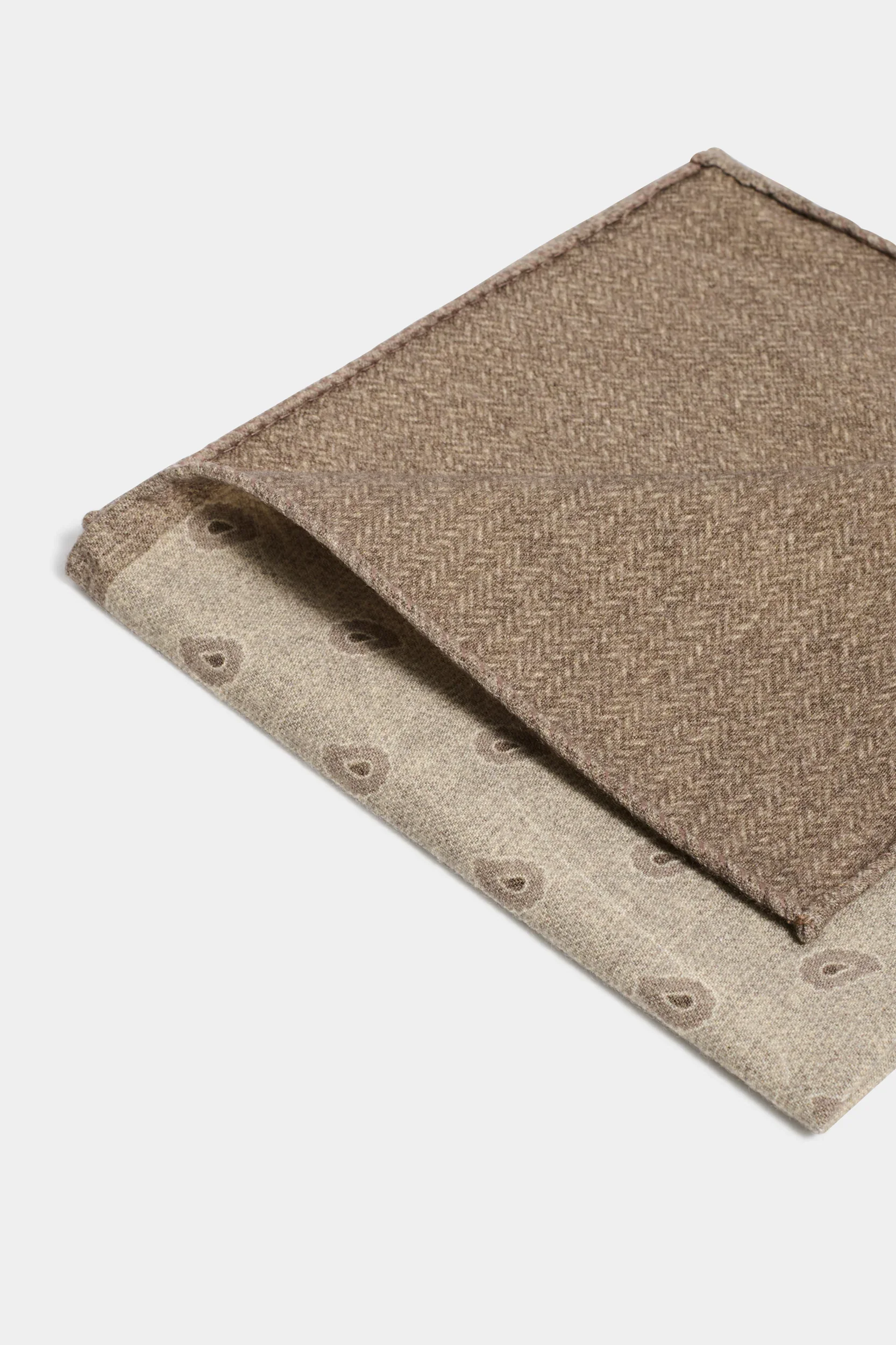 Taupe paisley pocket square - Made in Italy - Image 3