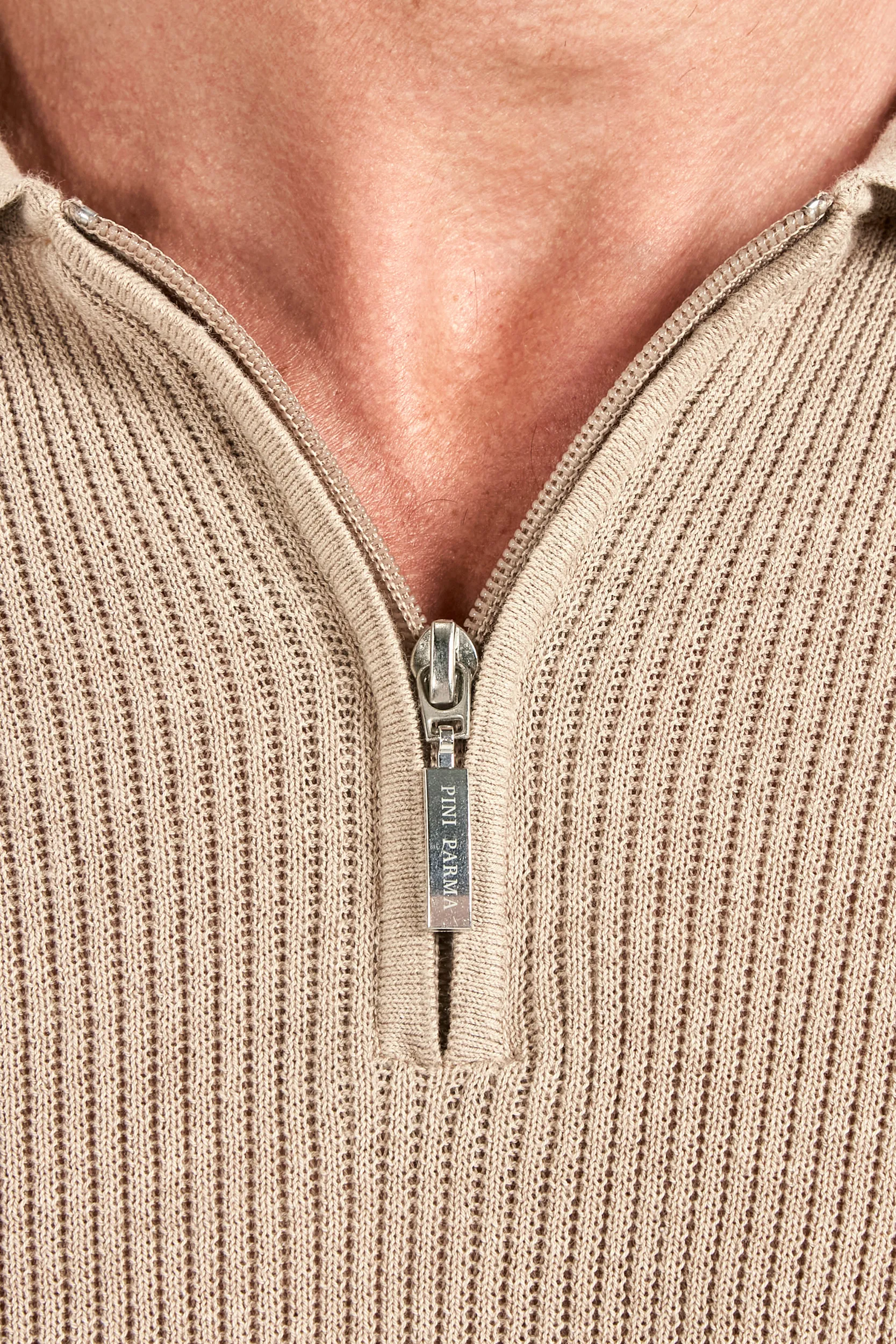 Taupe ribbed zipped polo - Made in Italy - Image 4